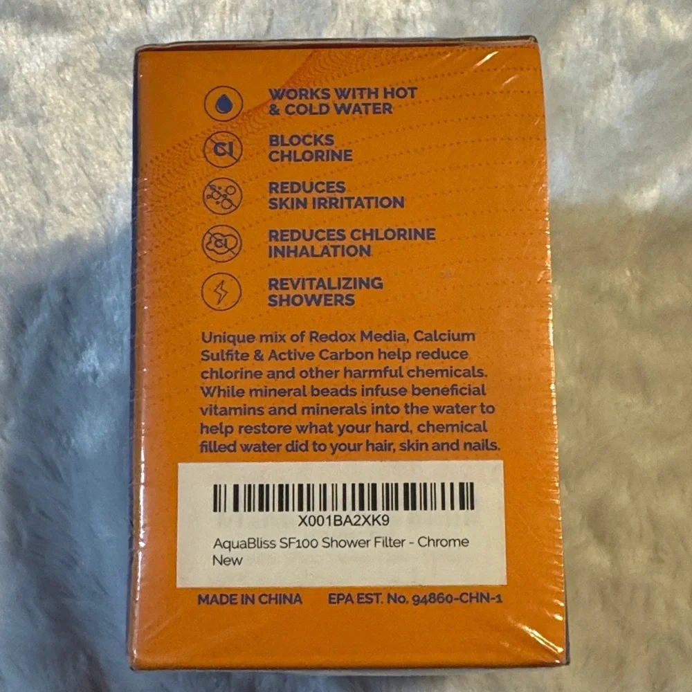 NWT SF100 Revitalizing Shower Filter - Silver
